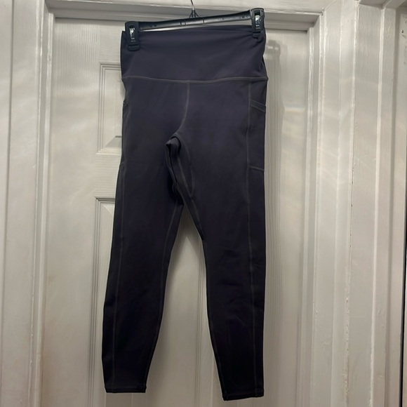 New Dark gray Capri leggings by Sunzu size medium stretch - Picture 1 of 3